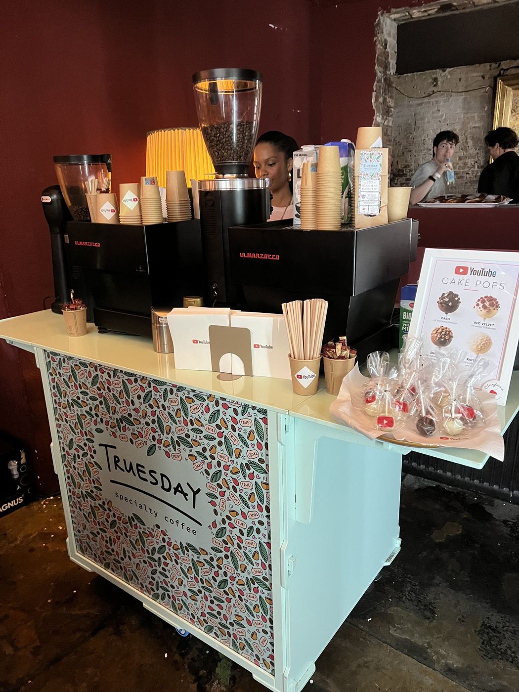 YouTube · Event-Bar
