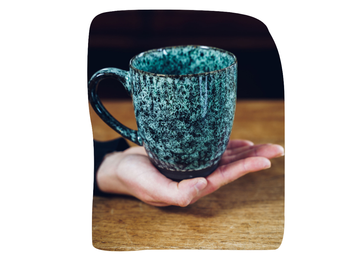 Steingut-Tasse Henkel (groß)